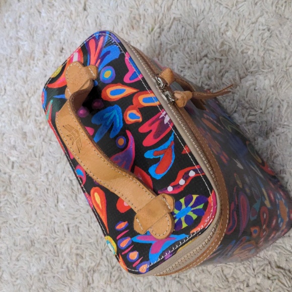 Consuela Bags Consuela Sophie Black Swirly Slim Train Case Poshmark